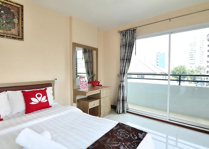 Hotel Zen Inthamara Soi 49 Bangkok
