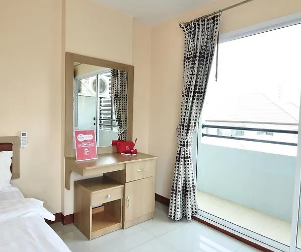 Zen Inthamara Soi 49 Hotel 2*