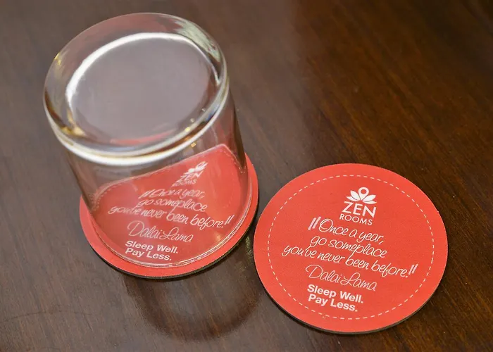 Zen Inthamara Soi 49 Hotel 2*